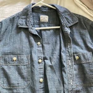 Men’s JCrew size M Chambray denim short sleeve shirt